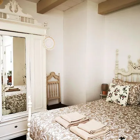 Apartment Charming Portuguese Style Apartment, For Rent 