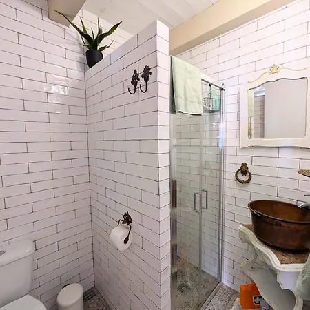 'gaivota' Charming Portuguese Style For Rent 'vida A Portuguesa', Local
